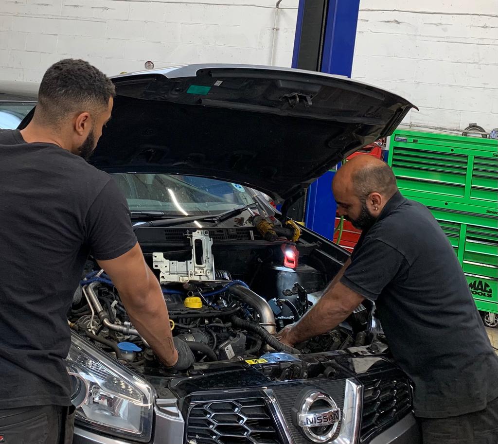 Car service at PJS Autos in swindon